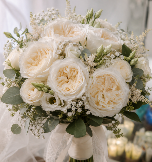 How Many Stems in a Bridal Bouquet?