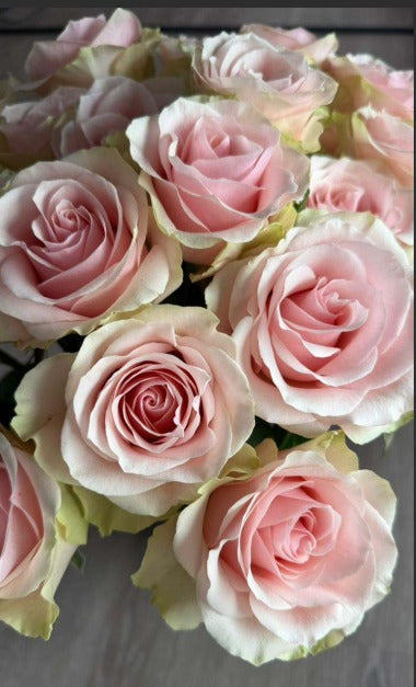 Best Flowers for DIY Brides With No Floral Experience