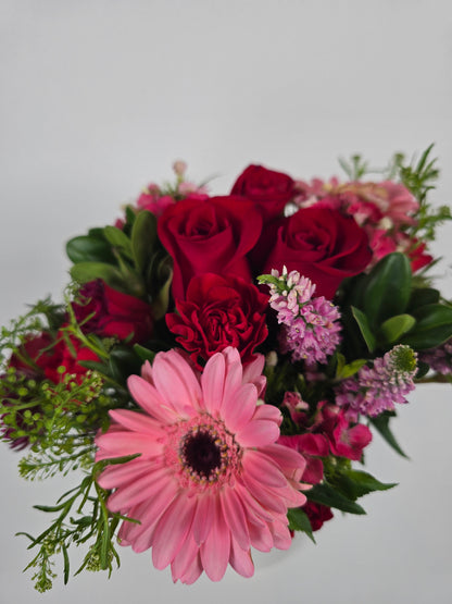 Rosy Scarlett Mini Bouquets